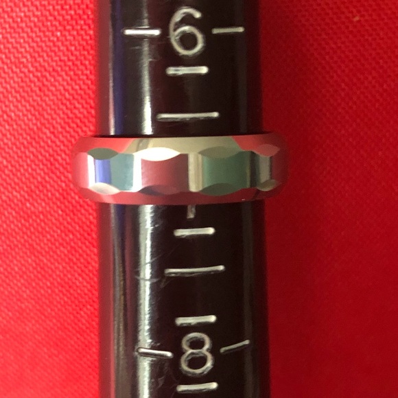 Tungsten 9mm Size 7 Beveled Edges Facet Pattern - Picture 3 of 4